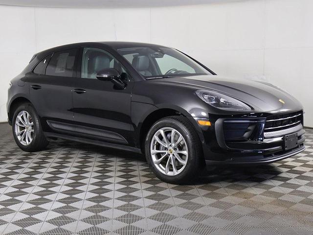 Photo of 2022 Black Porsche Macan
