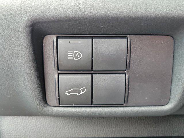 Photo of 2022 Magnetic Gray Metallic Toyota Highlander
