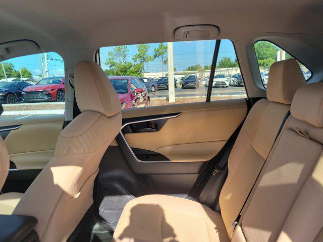 Photo of 2024 Ice Cap Toyota RAV4