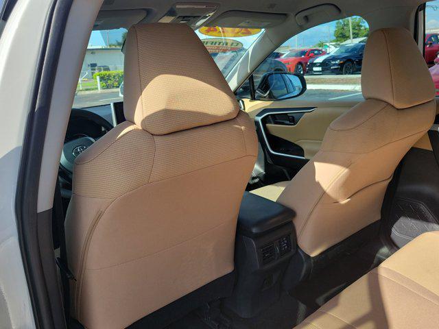 Photo of 2024 Ice Cap Toyota RAV4