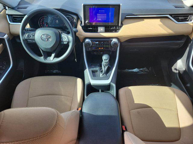 Photo of 2024 Ice Cap Toyota RAV4