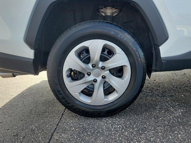 Photo of 2024 Ice Cap Toyota RAV4