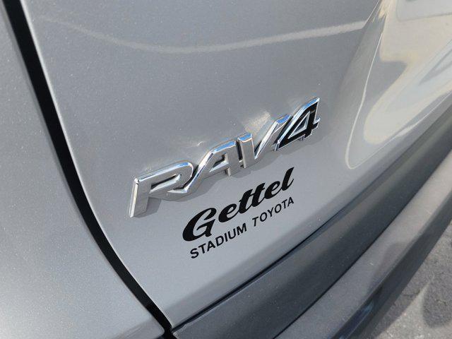 Photo of 2024 Silver Sky Metallic Toyota RAV4