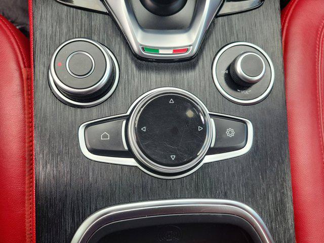 Photo of 2021 Alfa Rosso Alfa Romeo Stelvio