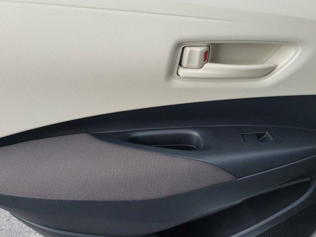 Photo of 2025 Classic Silver Metallic Toyota Corolla