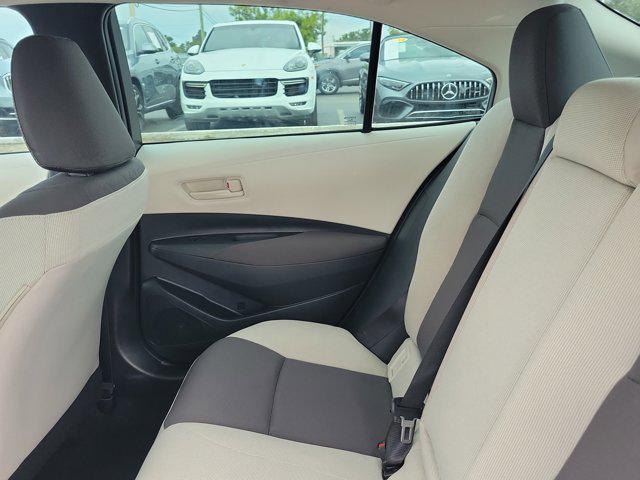 Photo of 2025 Classic Silver Metallic Toyota Corolla