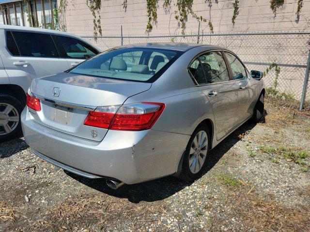 Photo of 2013 Alabaster Silver Metallic Honda Accord