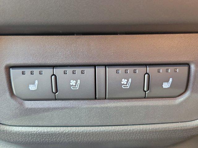 Photo of 2025 Wind Chill Pearl Toyota Tundra Hybrid