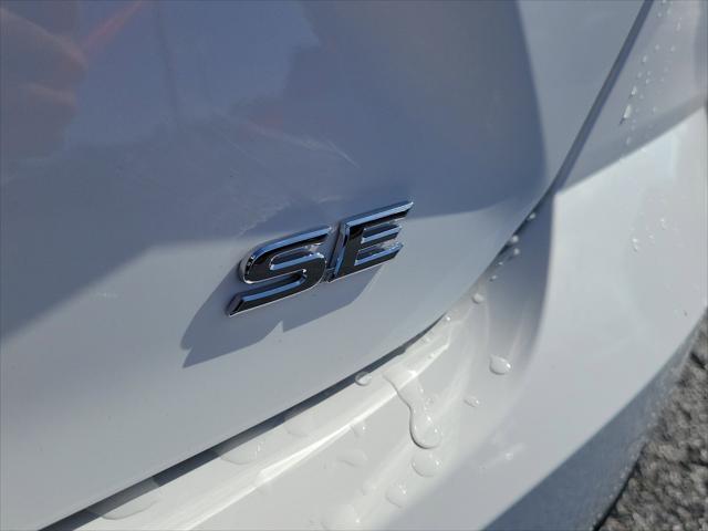 Photo of 2025 Ice Cap Toyota Camry
