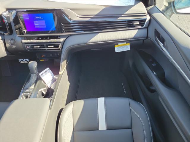 Photo of 2025 Ice Cap Toyota Camry
