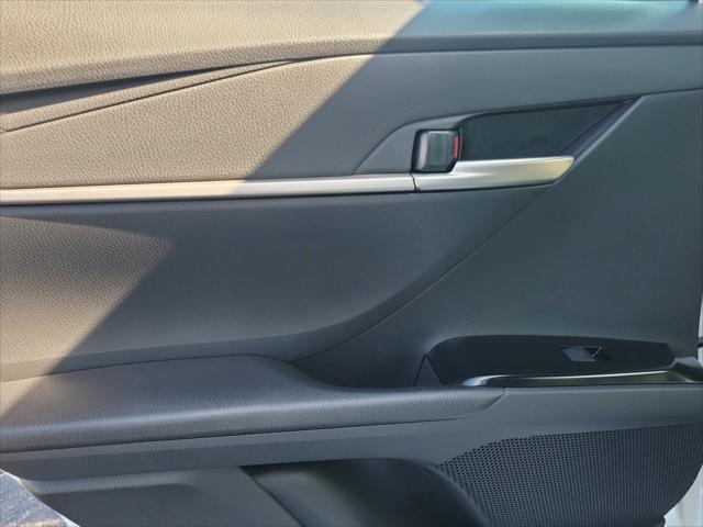 Photo of 2025 Ice Cap Toyota Camry