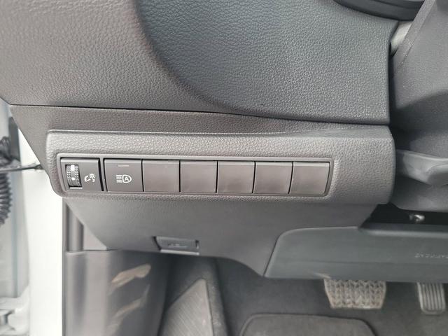Photo of 2025 Wind Chill Pearl Toyota Corolla