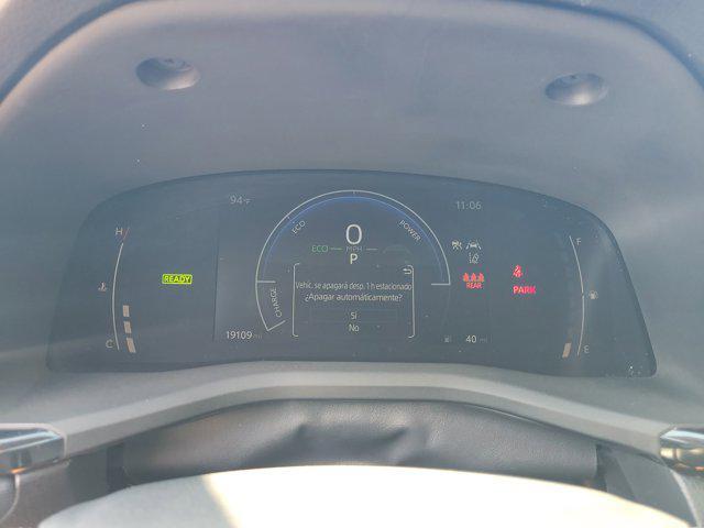 Photo of 2025 Ice Cap Toyota Camry