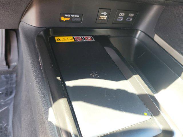 Photo of 2025 Ice Cap Toyota Camry
