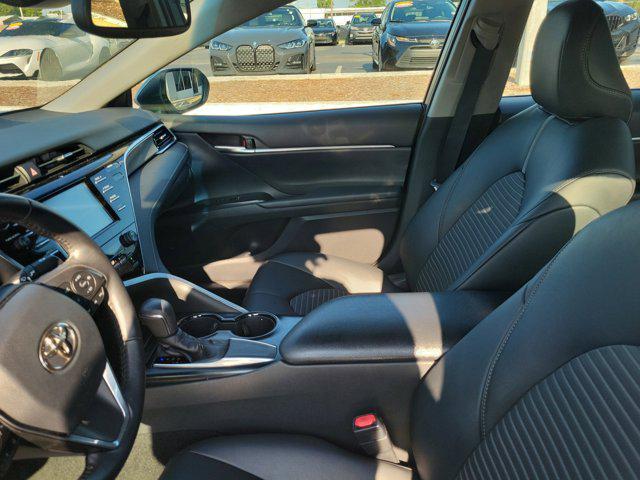 Photo of 2018 Celestial Silver Metallic Toyota Camry