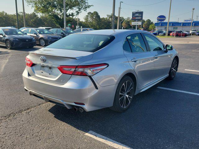 Photo of 2018 Celestial Silver Metallic Toyota Camry