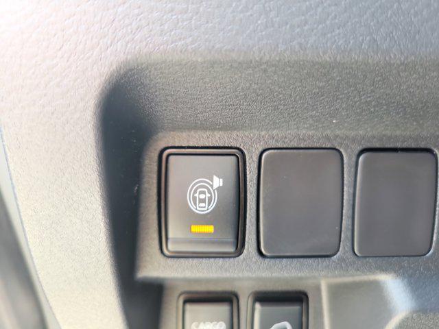 Photo of 2022 Red Alert Nissan Frontier