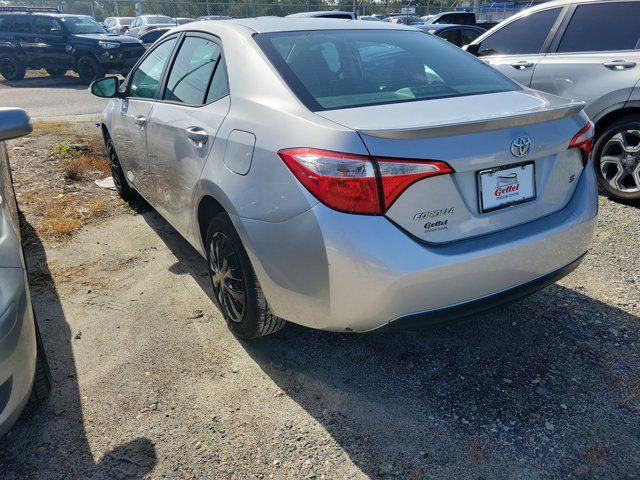Photo of 2015 Classic Silver Metallic Toyota Corolla