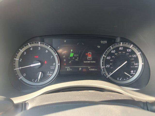 Photo of 2021 Moon Dust Toyota Highlander