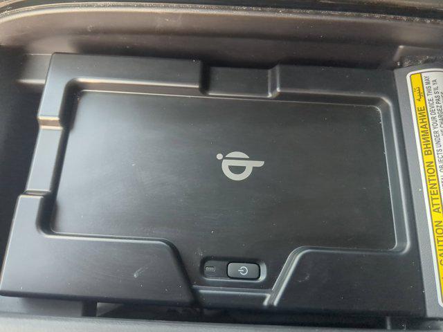 Photo of 2021 Moon Dust Toyota Highlander