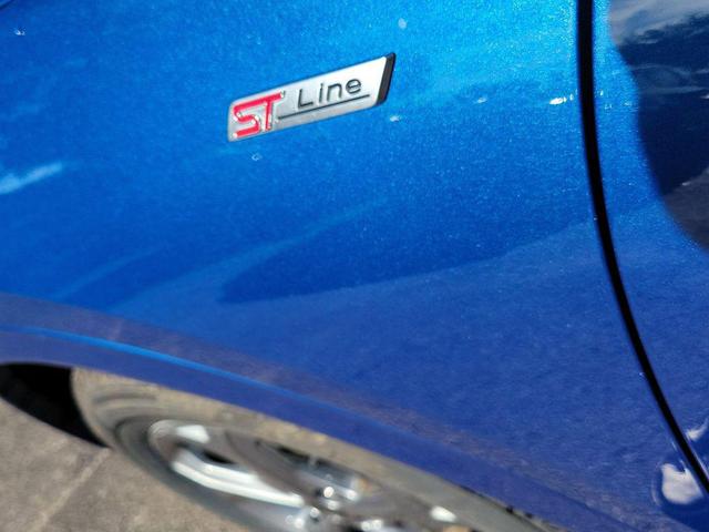 Photo of 2023 ATLAS BLUE METALLIC Ford Escape