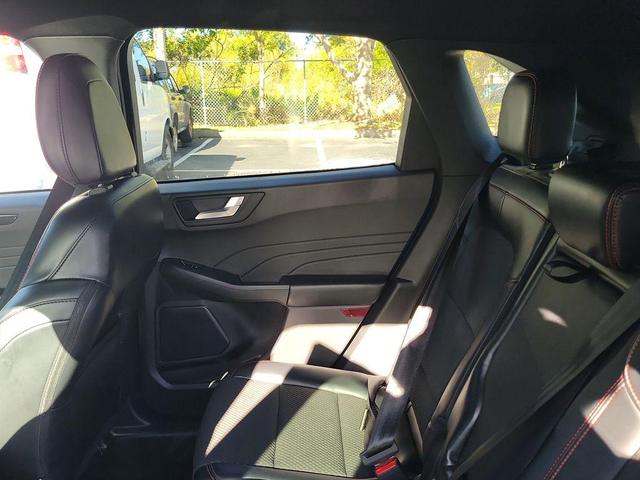 Photo of 2023 ATLAS BLUE METALLIC Ford Escape
