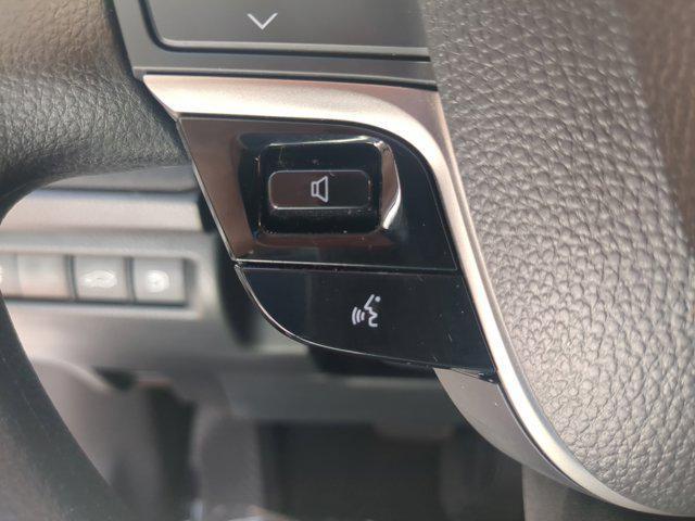 Photo of 2025 Ice Cap Toyota Camry