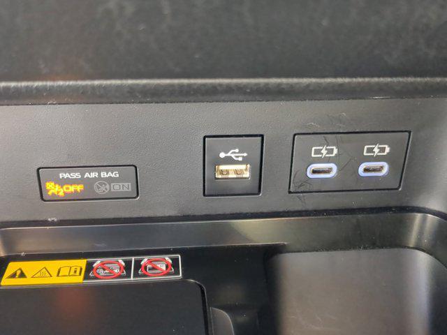Photo of 2025 Ice Cap Toyota Camry