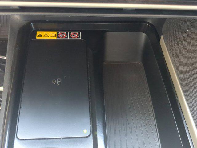 Photo of 2025 Ice Cap Toyota Camry