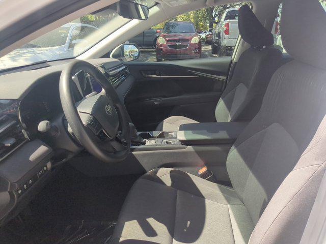 Photo of 2025 Ice Cap Toyota Camry