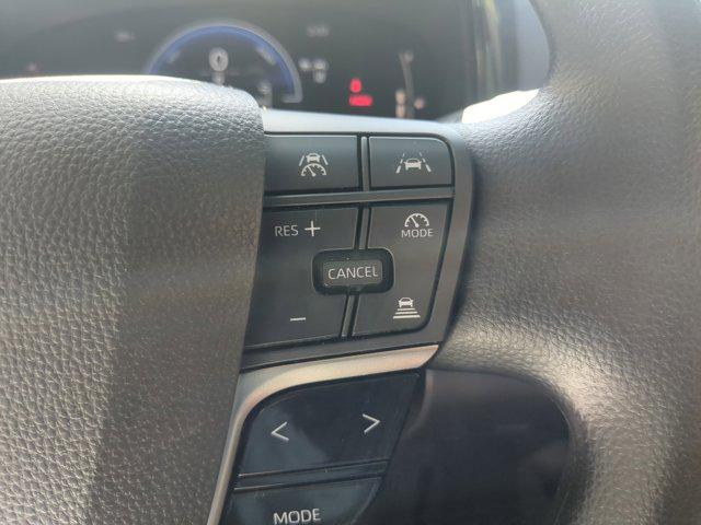 Photo of 2025 Ice Cap Toyota Camry