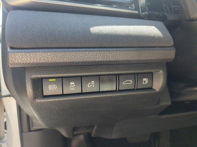 Photo of 2025 Ice Cap Toyota Camry
