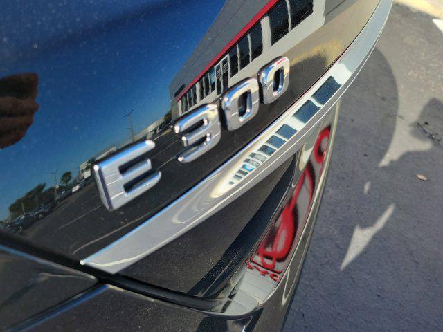 Photo of 2019 Black Mercedes-Benz E-Class
