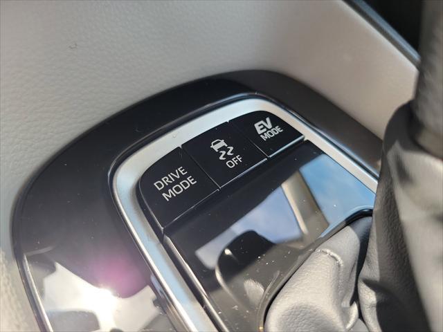 Photo of 2025 Ruby Flare Pearl Toyota Corolla