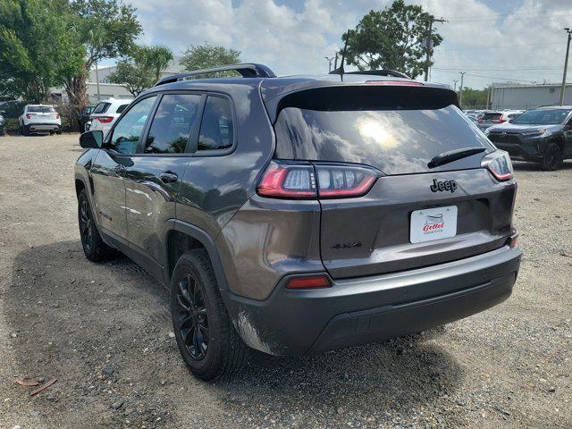 Photo of 2023 Granite Crystal Metallic Clearcoat Jeep Cherokee