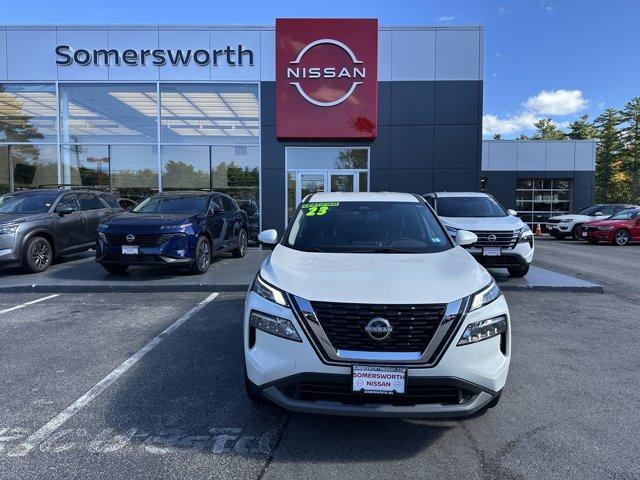 Photo of 2023 White Nissan Rogue