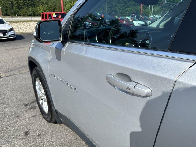 Photo of 2021 Silver Ice Metallic Chevrolet Traverse