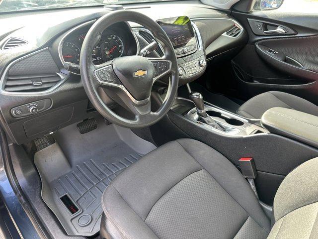Photo of 2019 Shadow Gray Metallic Chevrolet Malibu