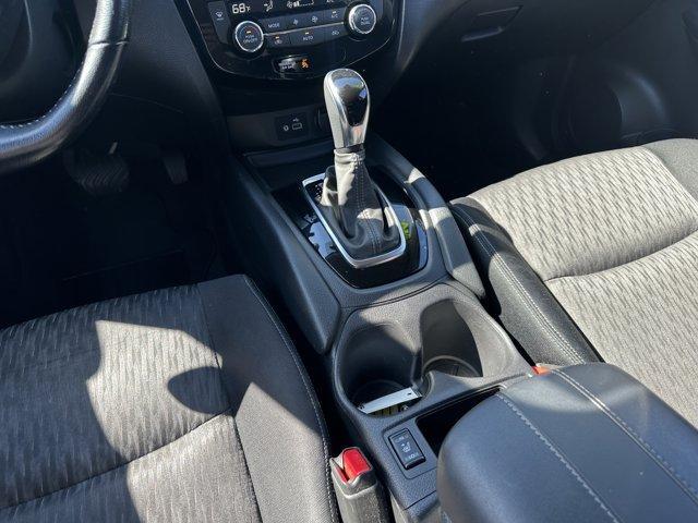 Photo of 2020 Gun Metallic Nissan Rogue