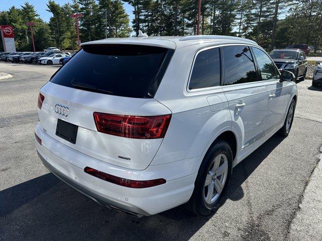 Photo of 2018 Glacier White Metallic Audi Q7