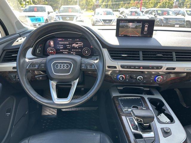 Photo of 2018 Glacier White Metallic Audi Q7