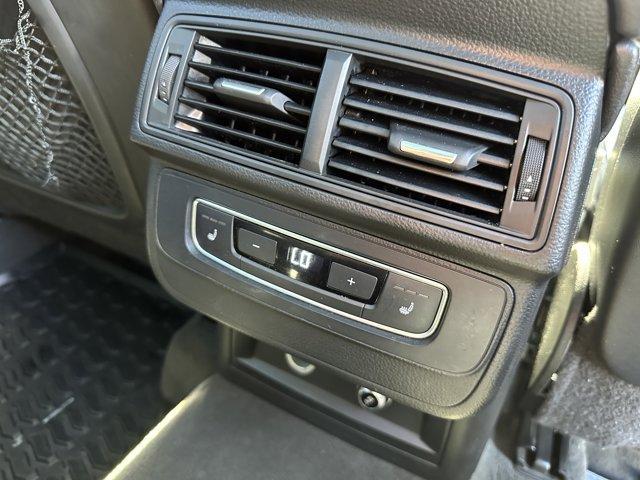 Photo of 2018 Glacier White Metallic Audi Q7