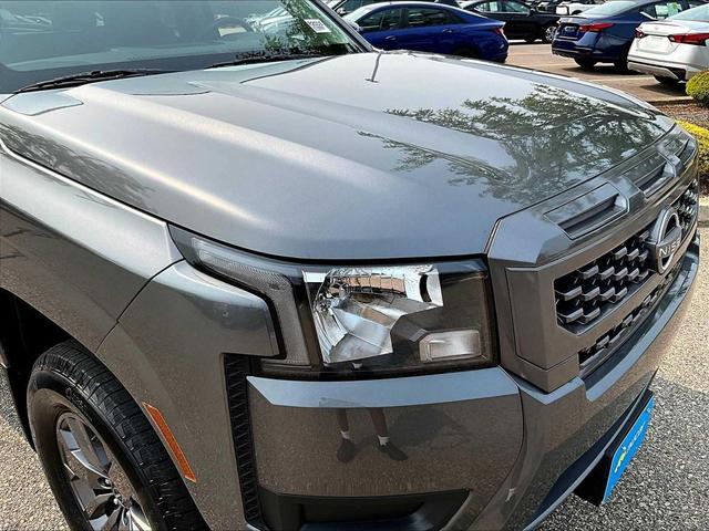 Photo of 2025 Gun Metallic Nissan Frontier