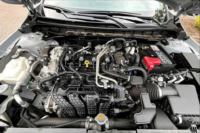 Photo of 2023 Gray Sky Pearl Nissan Altima