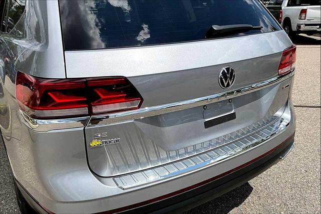 Photo of 2022 Pyrite Silver Metallic Volkswagen Atlas