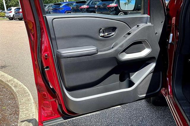 Photo of 2025 Cardinal Red Metallic Tricoat Nissan Frontier