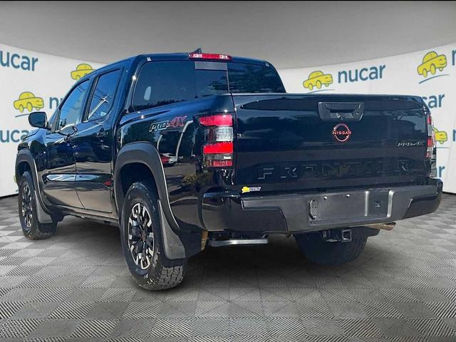 Photo of 2024 Super Black Nissan Frontier