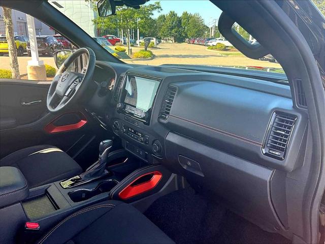 Photo of 2024 Super Black Nissan Frontier
