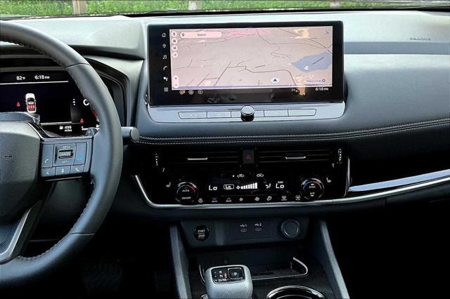 Photo of 2025 Super Black Nissan Rogue