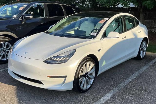 Photo of 2020 Pearl White Multi-Coat Tesla Model 3